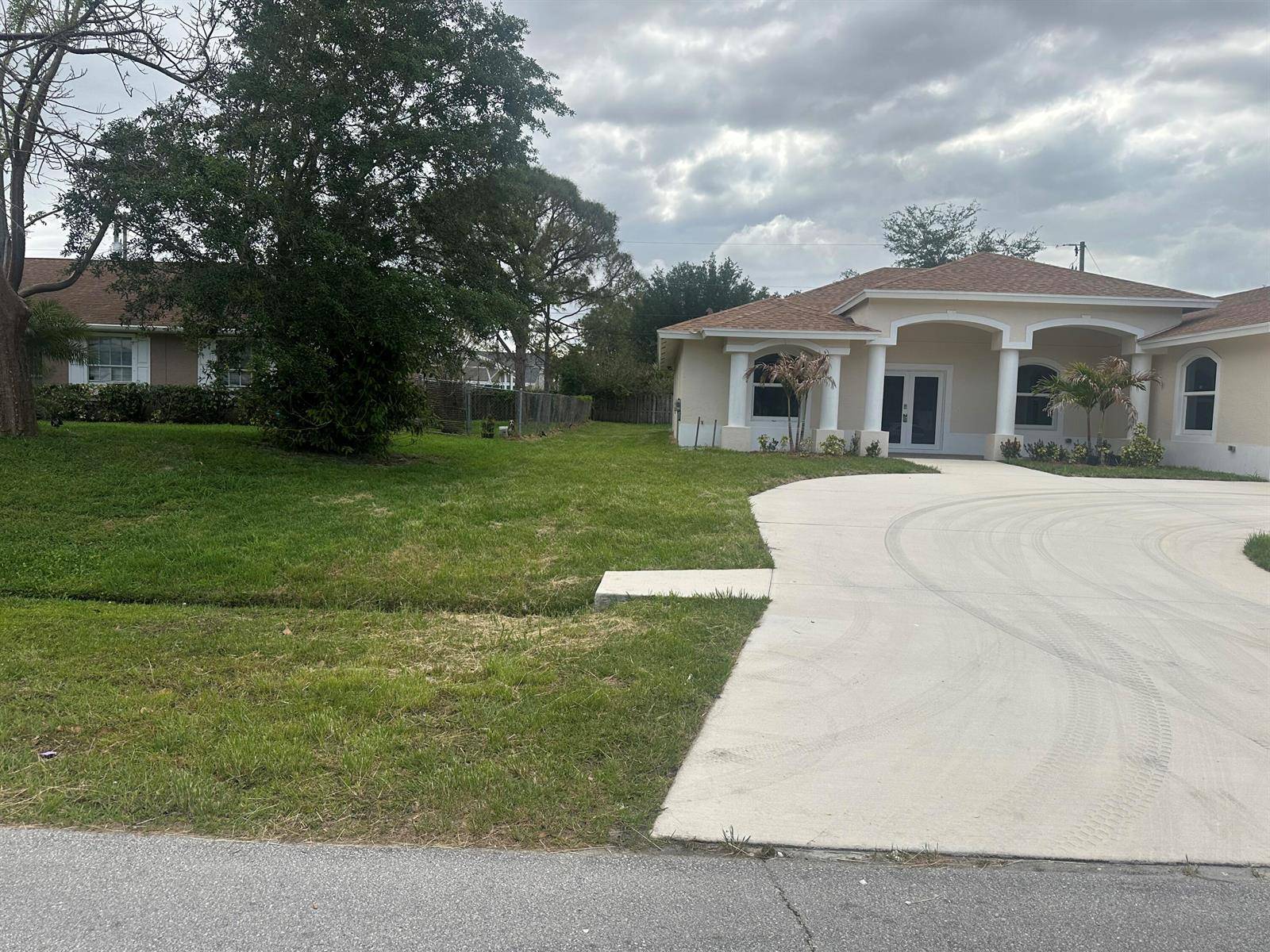 1908 SW AmericanaPort St. Lucie - picture