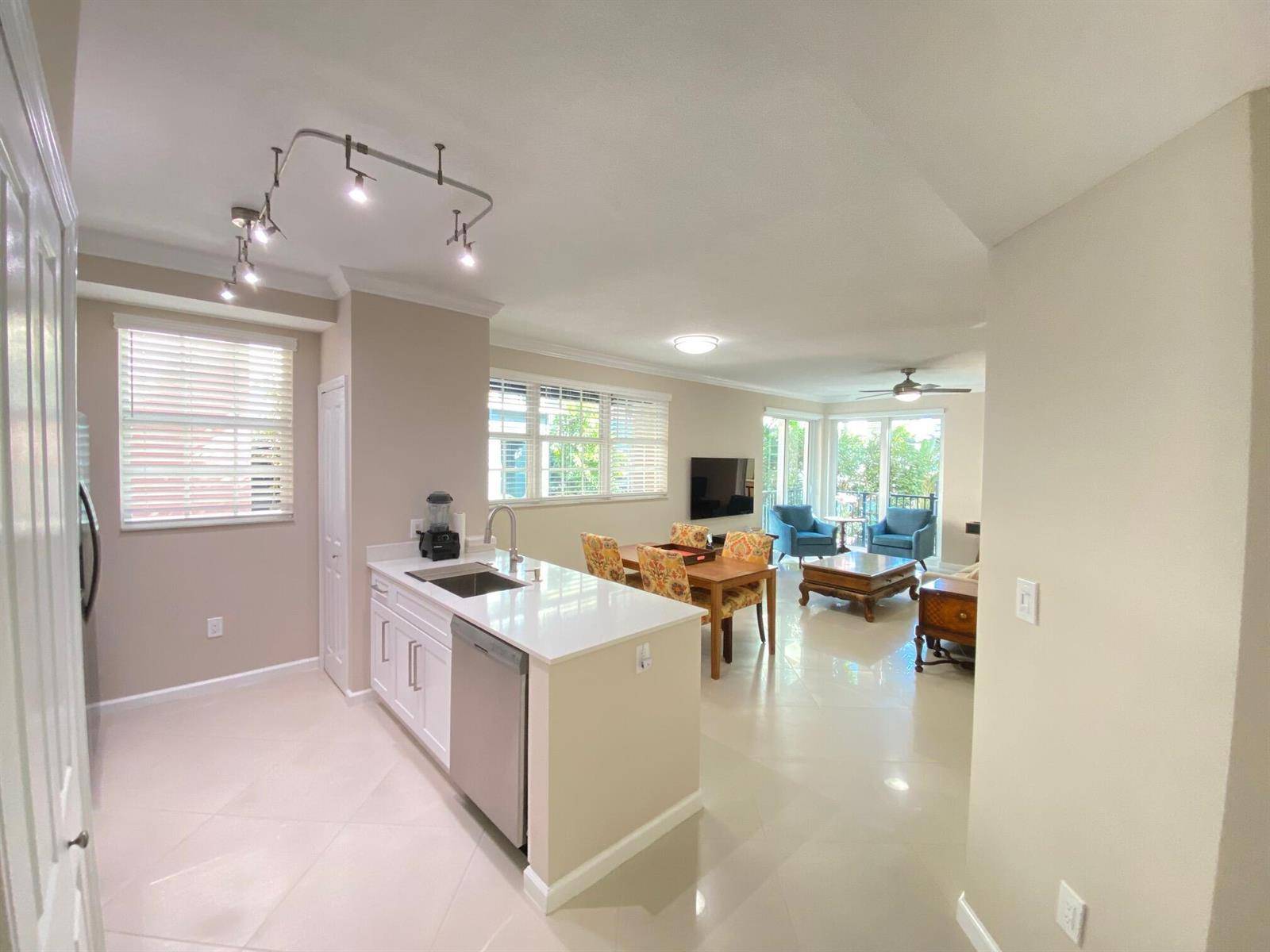225 NE 1stDelray Beach - Condo condo unit 202 - picture