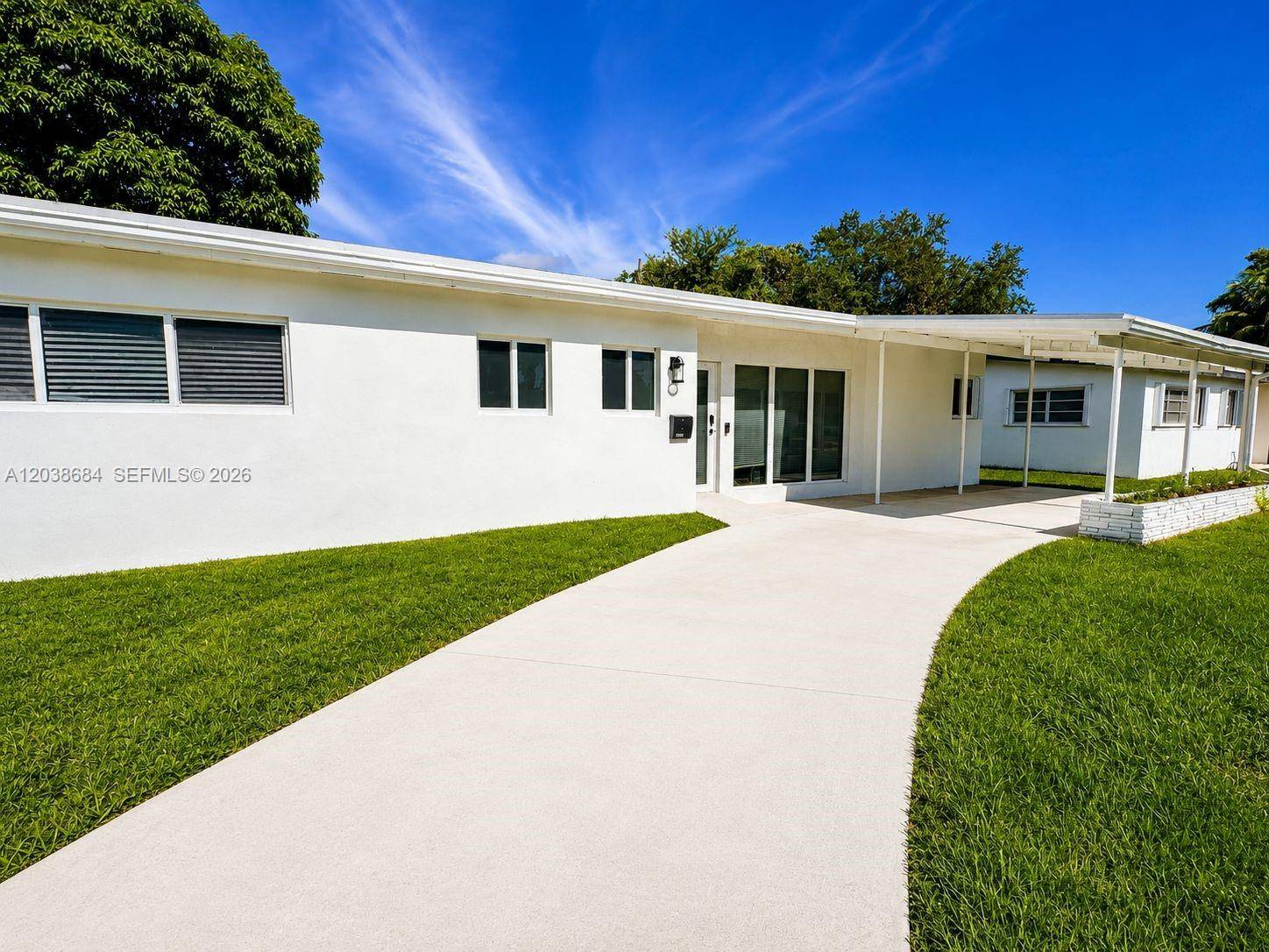 17620 NE 7th CtMiami - picture