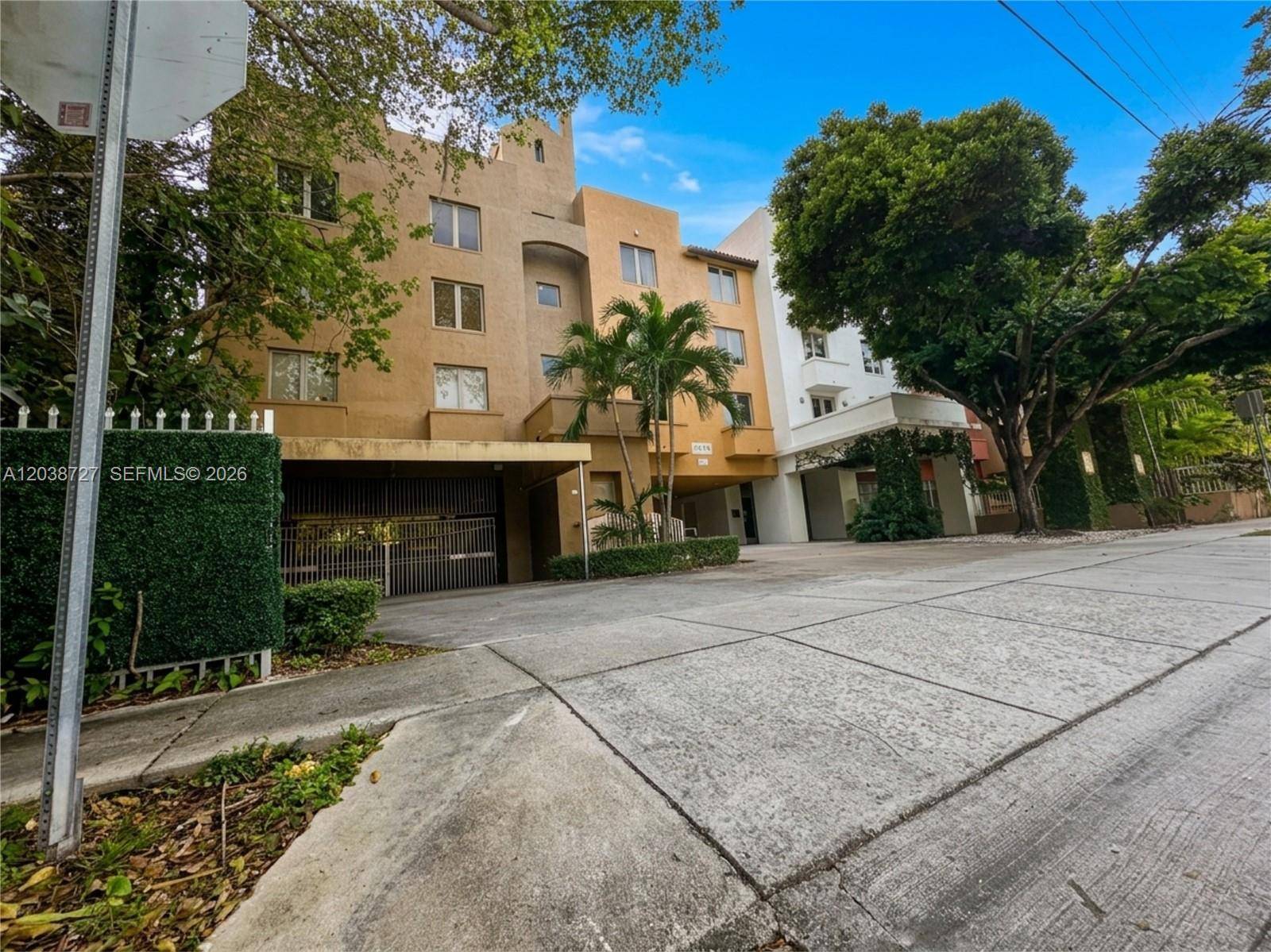 2630 SW 28th StMiami - DIXIE GROVE RESIDENCES CO condo unit 44 - picture