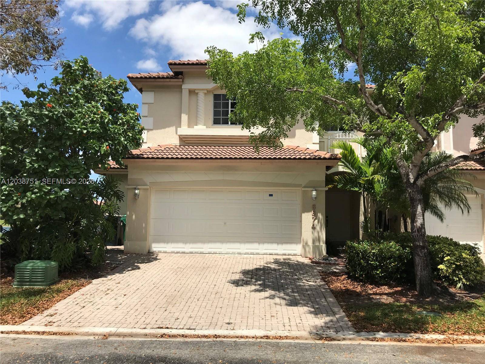 6674 NW 107th PlDoral - DORAL ISLES ST TROPEZ condo unit . - picture