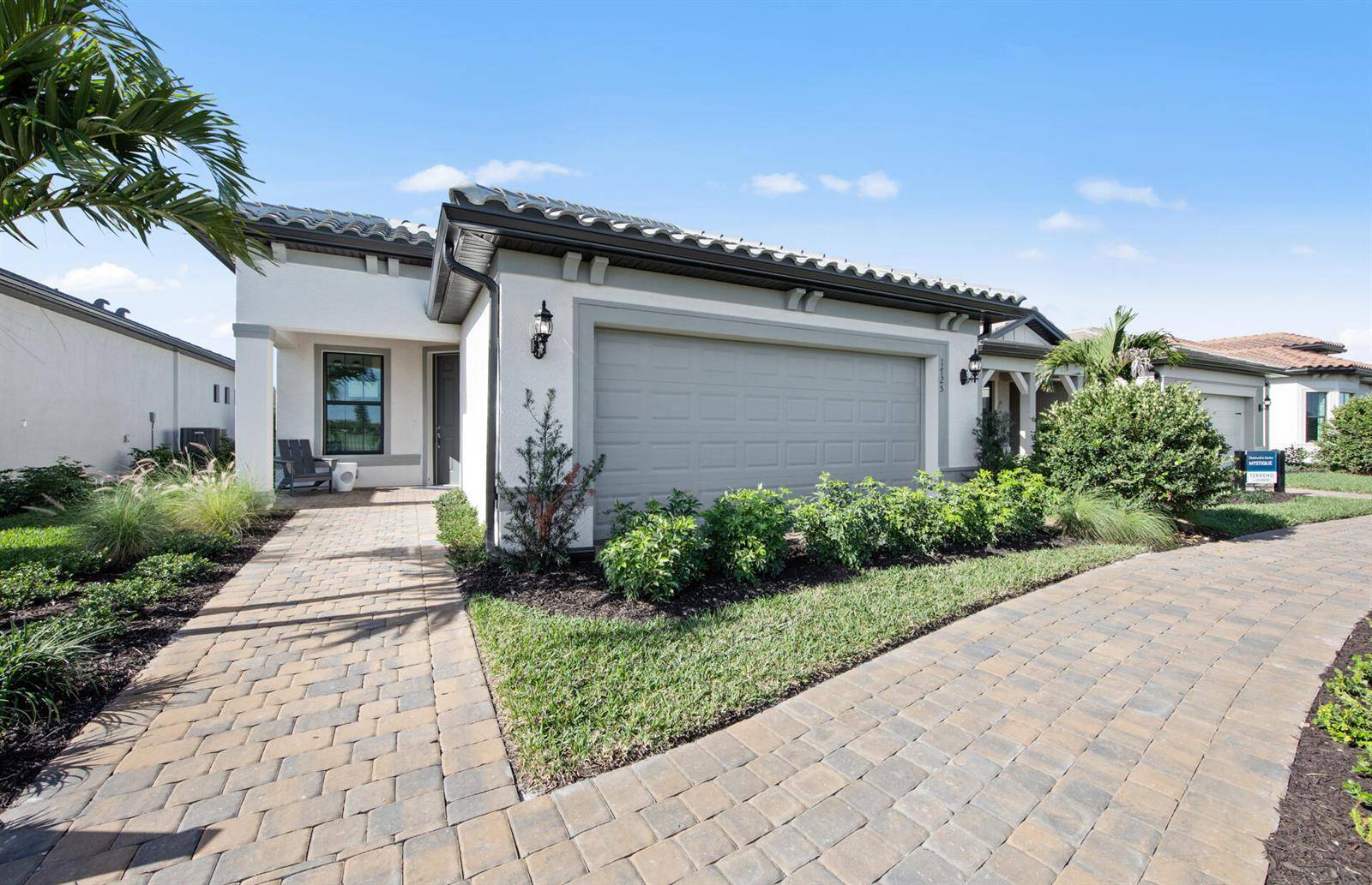 2114 SequoiaNaples - picture