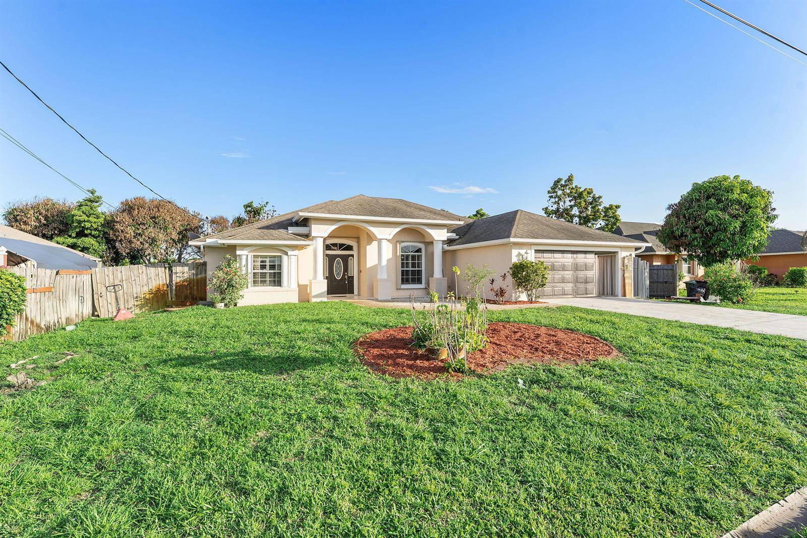 534 SW HalifaxPort St. Lucie - picture