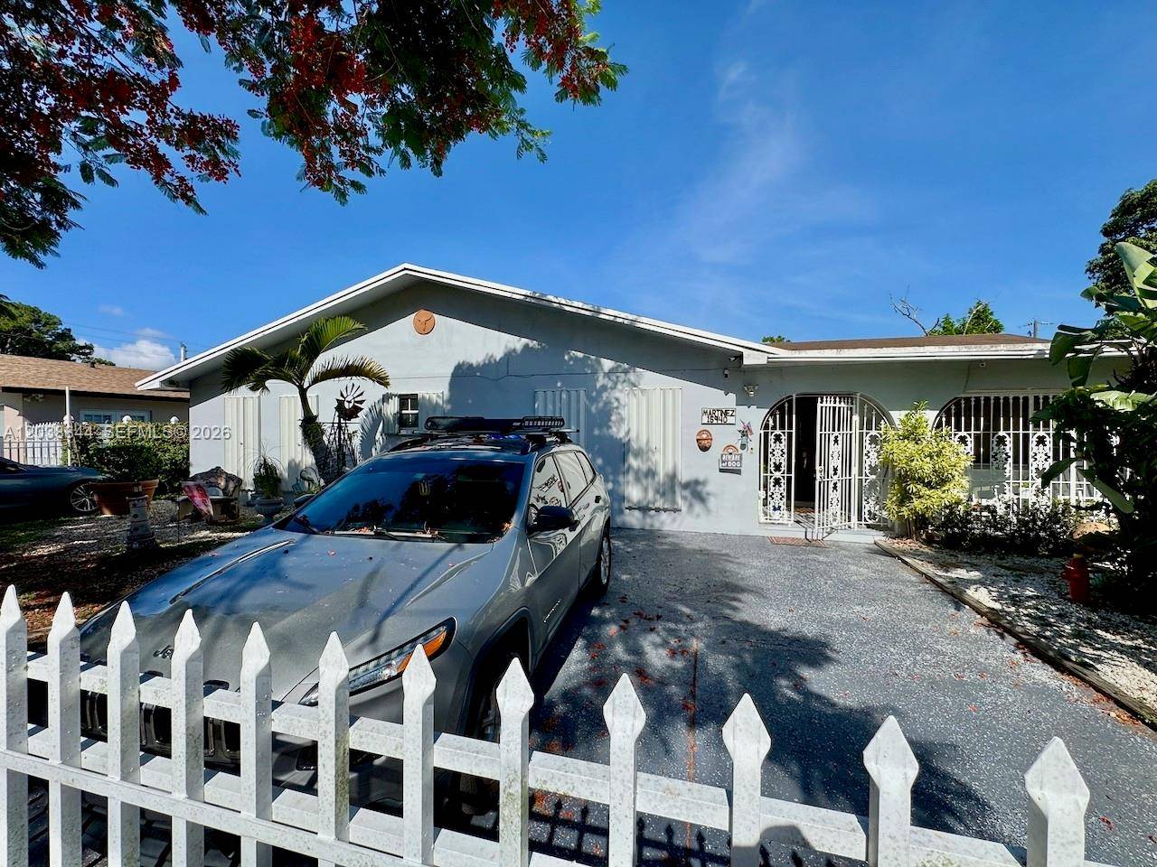 15940 NW 37th PlMiami Gardens - picture