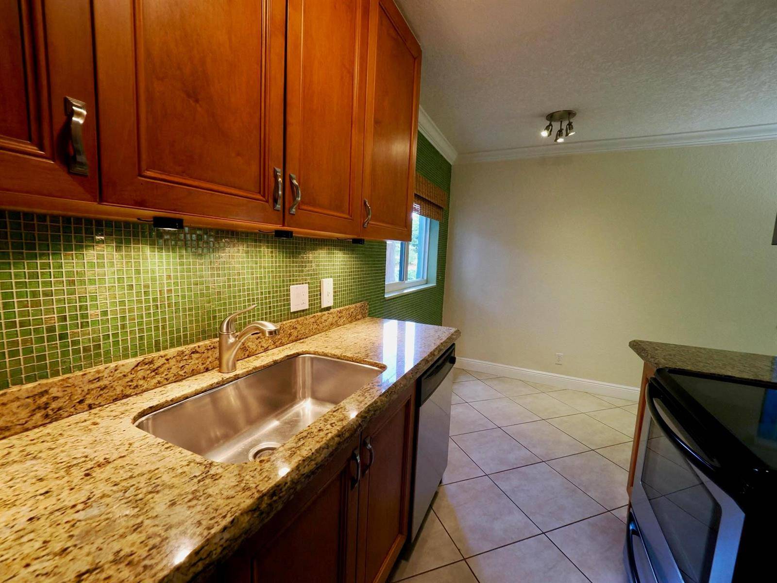 1460 NE 18thFort Lauderdale - Condo condo unit 104 - picture
