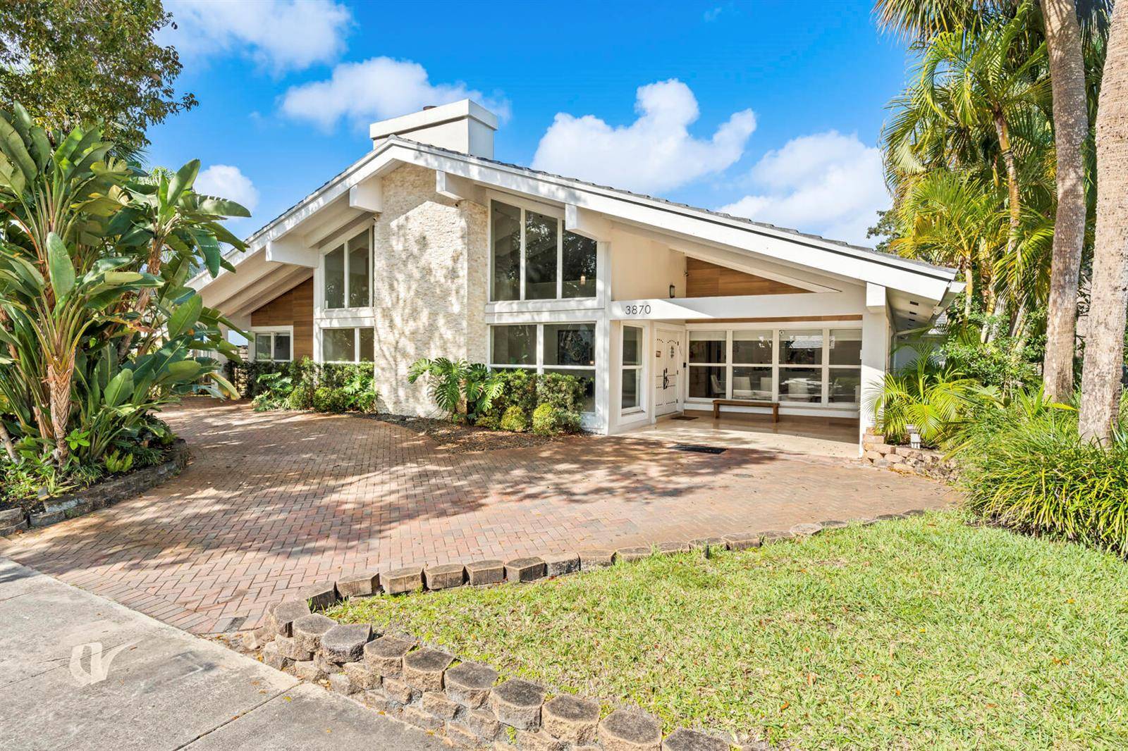 3870 N 31stHollywood - picture