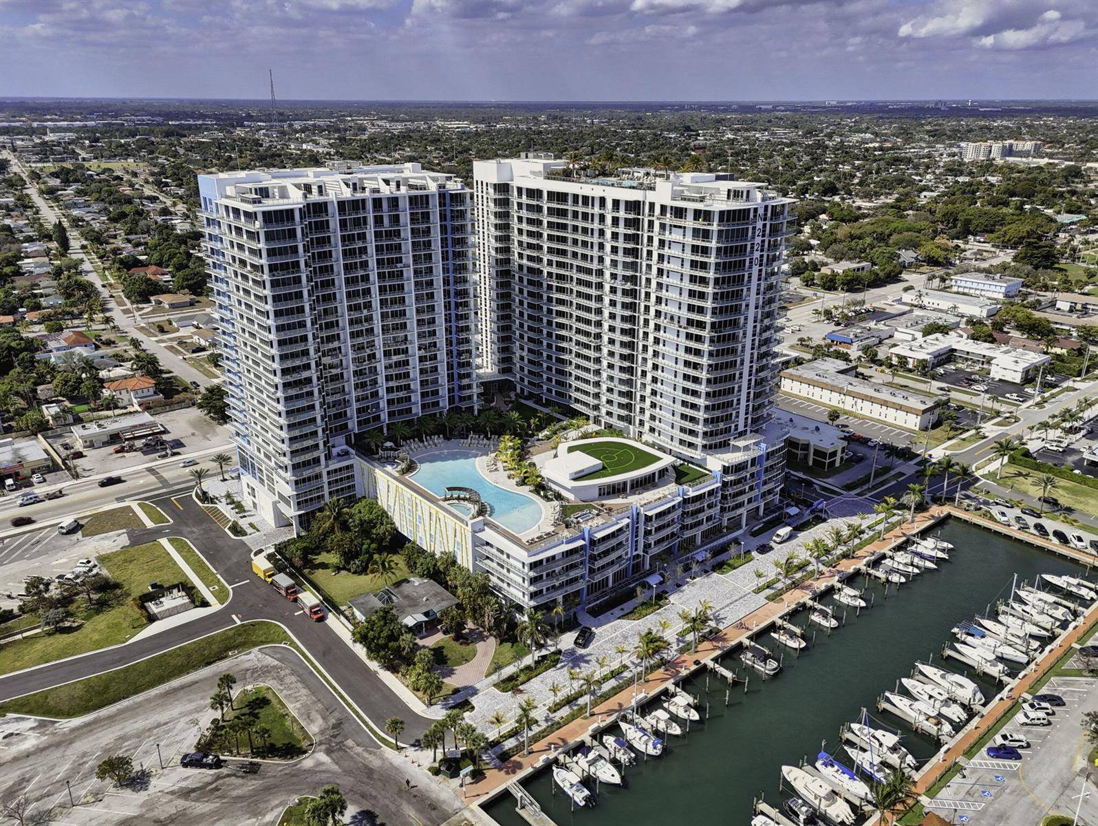 220 Lake ShoreLake Park - NAUTILUS 220 CONDO condo unit 613 - picture
