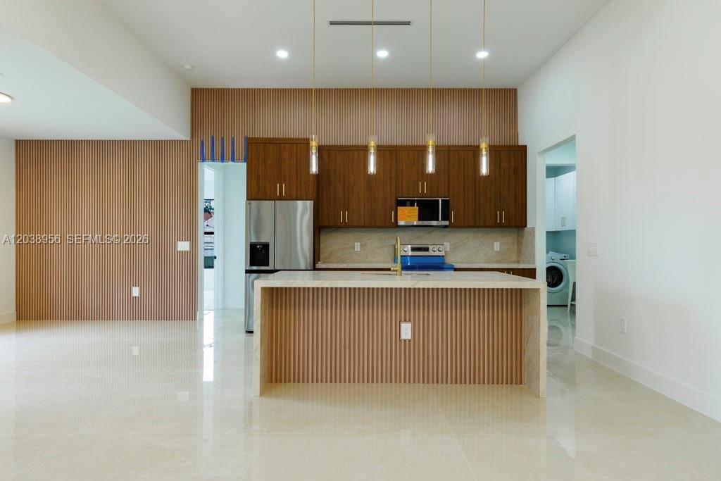 814 Calyton AveLehigh Acres - picture