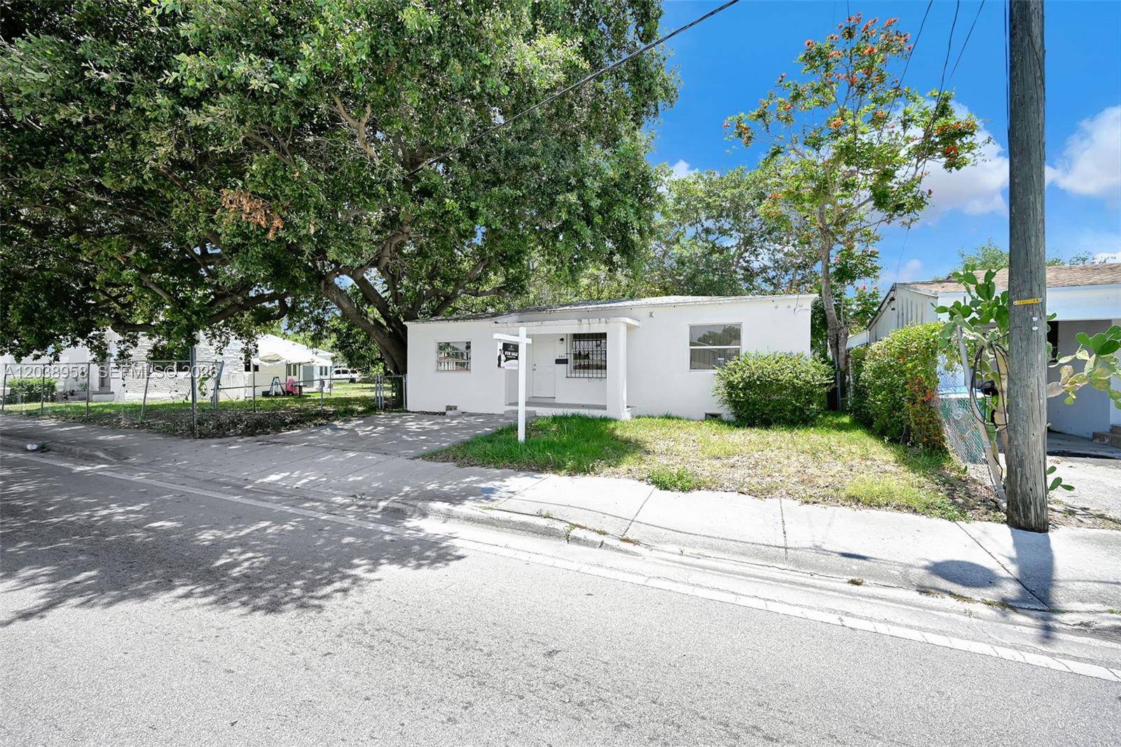 5511 NW 12th AveMiami - picture