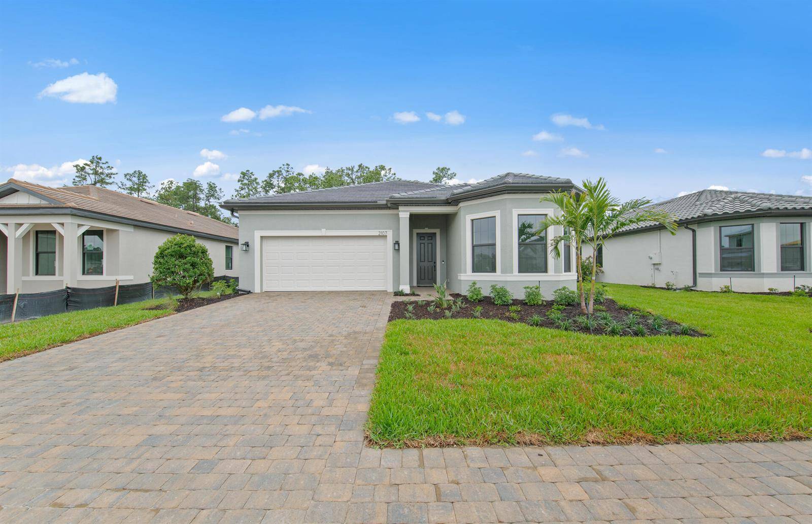 2107 FreemontNaples - picture