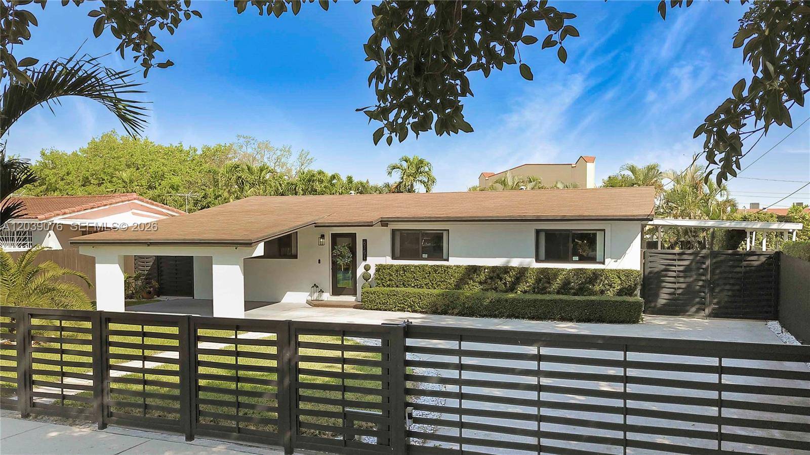 6751 SW 13th StMiami - picture