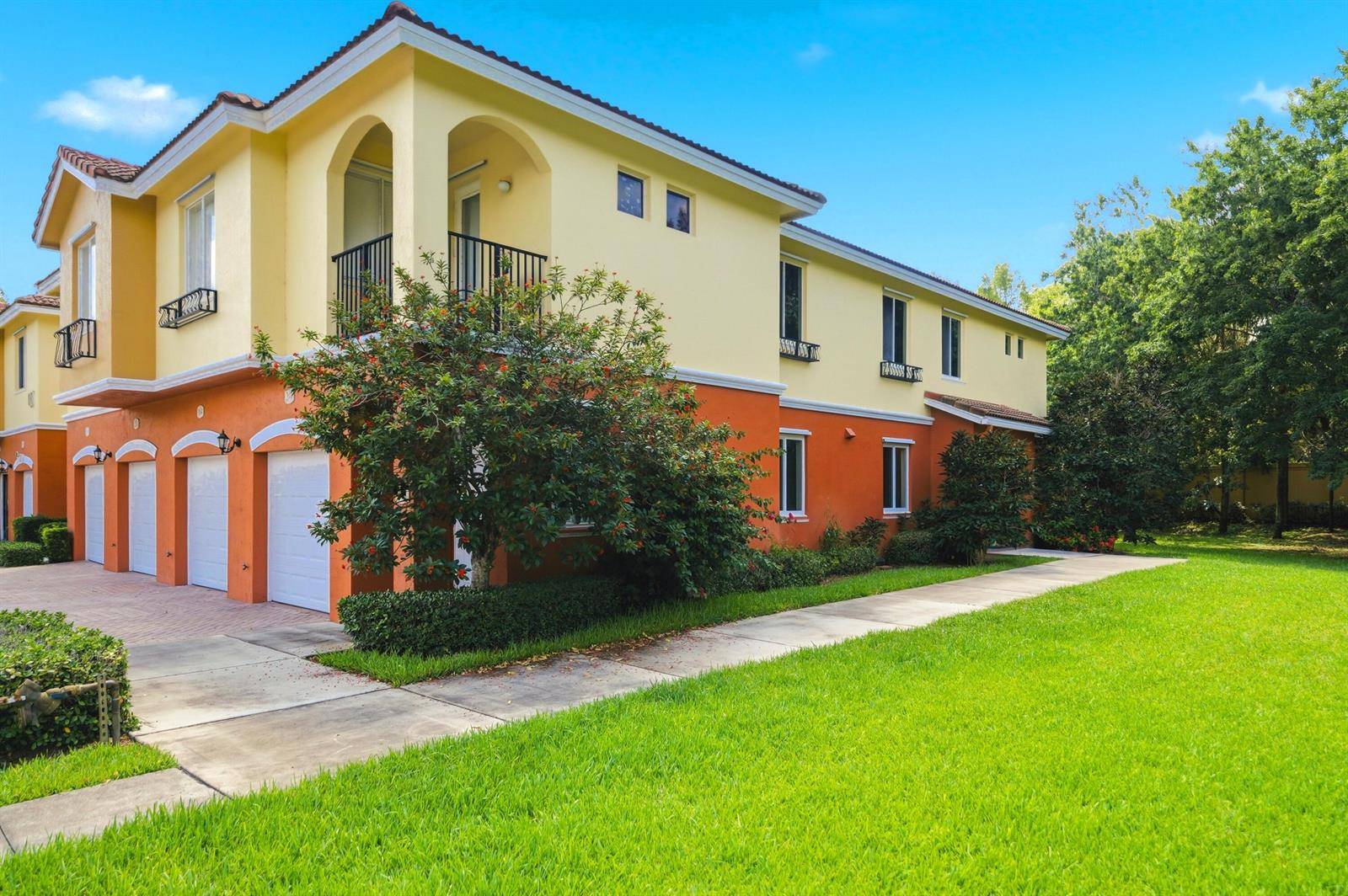 58 SE PalermoStuart - VILABELLA CENTRAL PARK CON,VILA BELLA condo unit 104 - picture