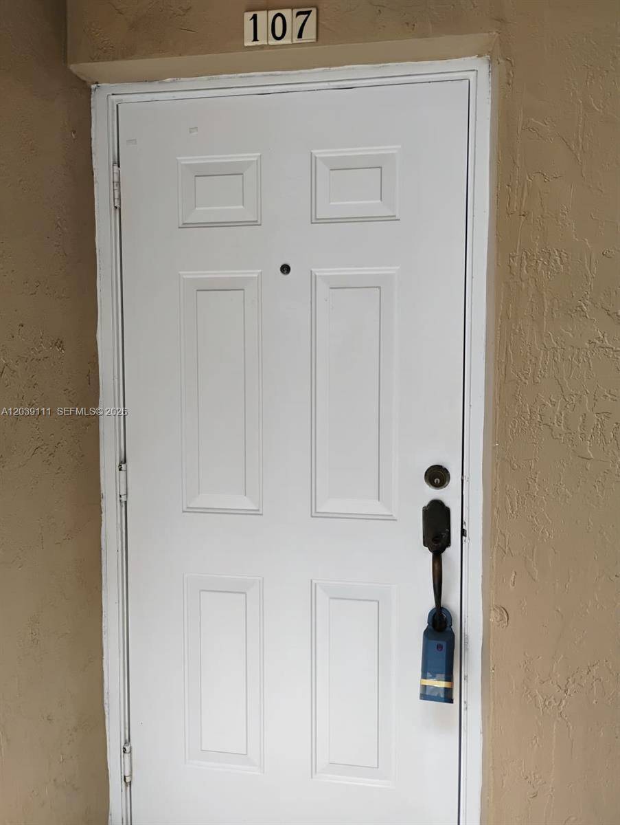 5725 NW 114th PathDoral - Townhouse Fee Simple,Condo condo unit 107 - picture