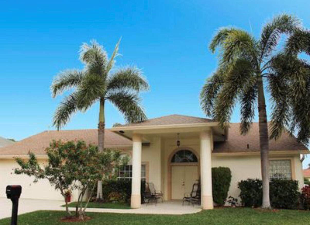 1608 Doral - picture