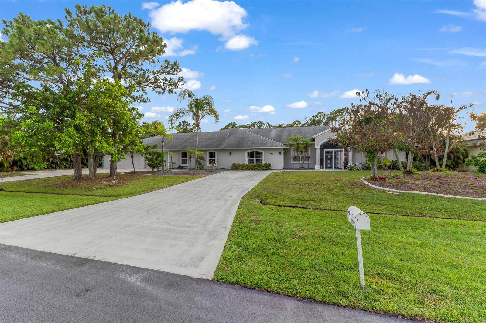 3283 SE West SnowPort St. Lucie - picture