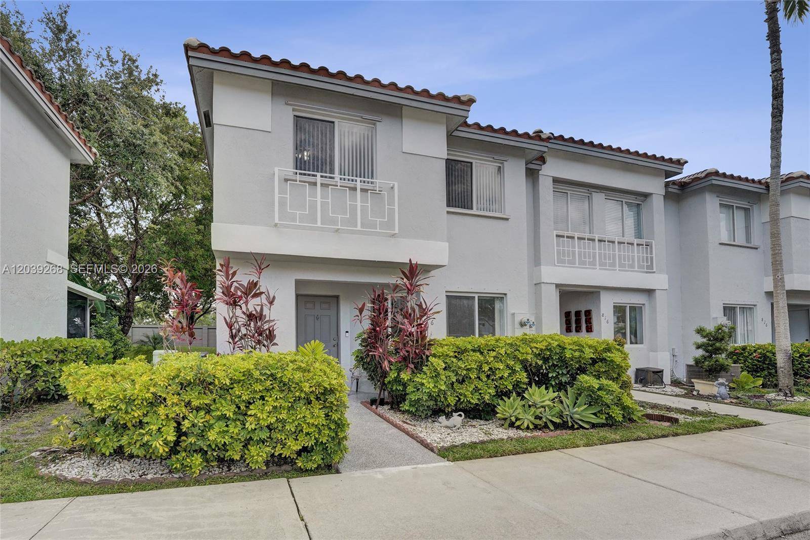 806 NW 208th WayPembroke Pines - picture
