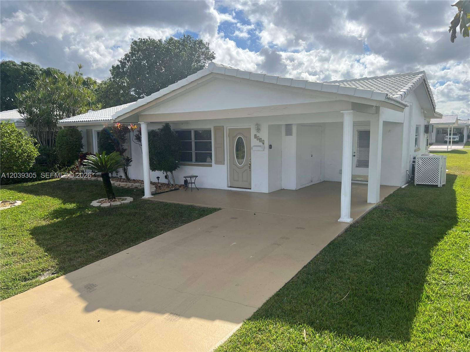 8604 NW 59th PlTamarac - picture