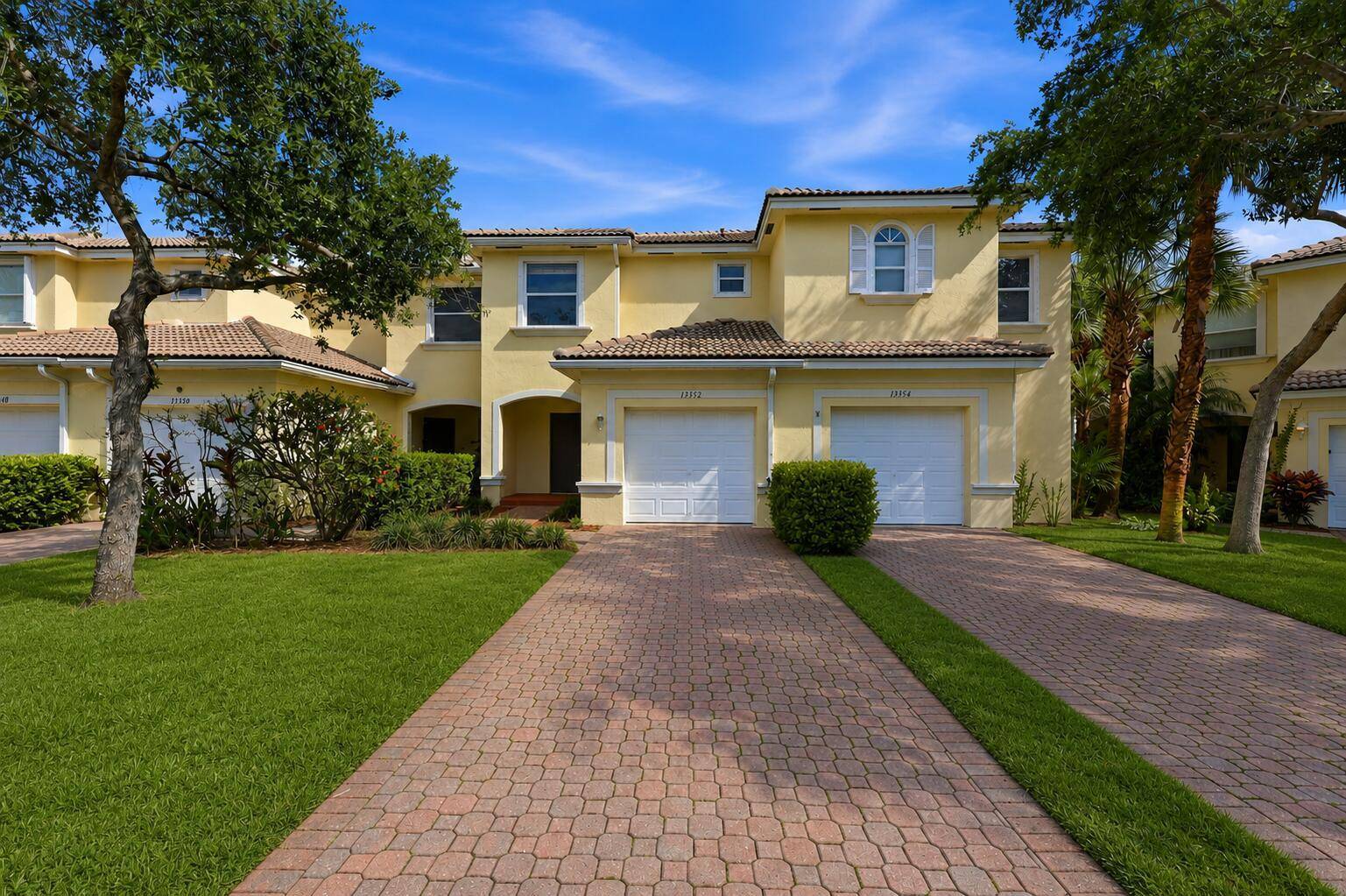 13352 GeorgianWellington - picture
