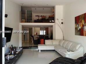 546 NE 199th LnMiami - Townhouse/Villa-Annual,Townhouse condo unit 4W - picture