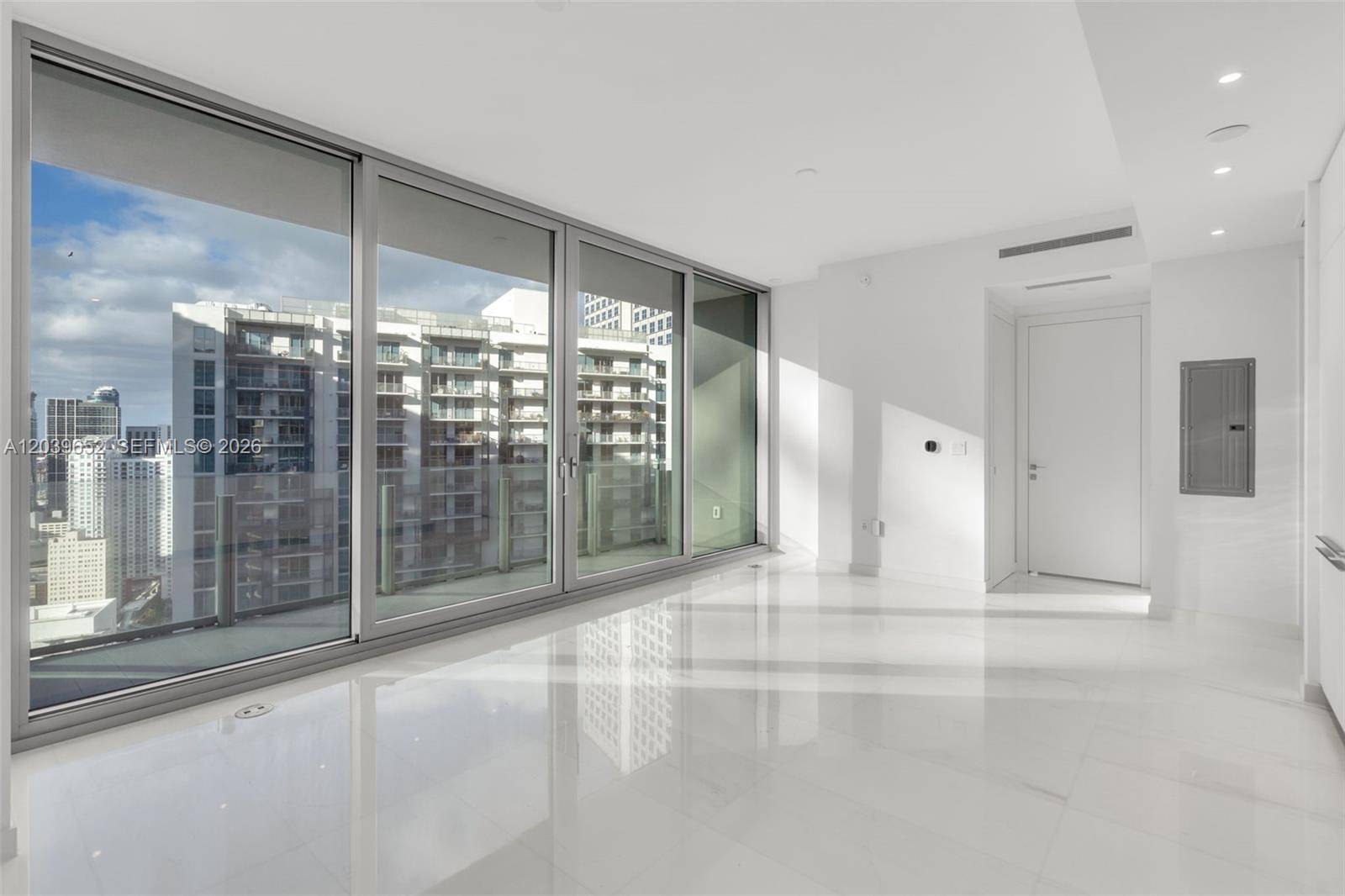 300 Biscayne Blvd WayMiami - Aston Martin Residences,Aston Martin condo unit 4008 - picture