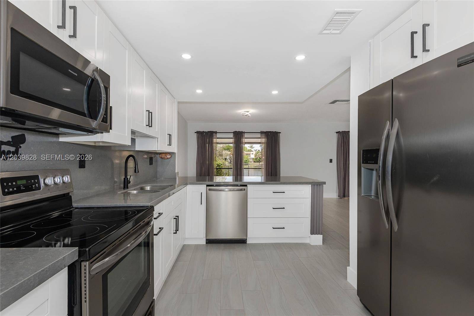6653 SW 140th AveMiami - THE TWINS condo unit 6653 - picture