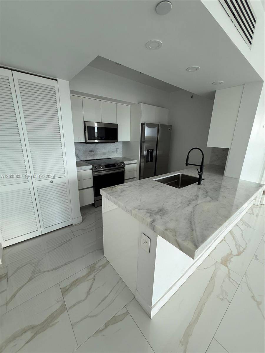 7350 SW 89th StMiami - Condo 5+ Stories,Condo condo unit 1602S - picture
