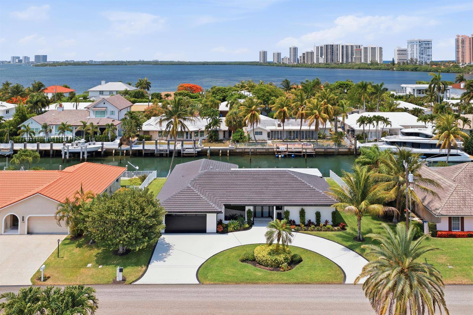 1170 FairviewSinger Island - picture