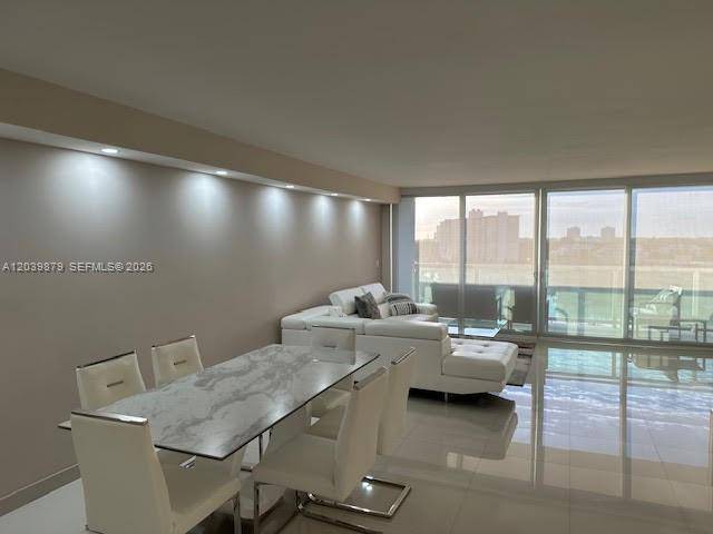 100 Bayview DrSunny Isles Beach - Condo/Co-Op/Annual,Condo condo unit 904 - picture