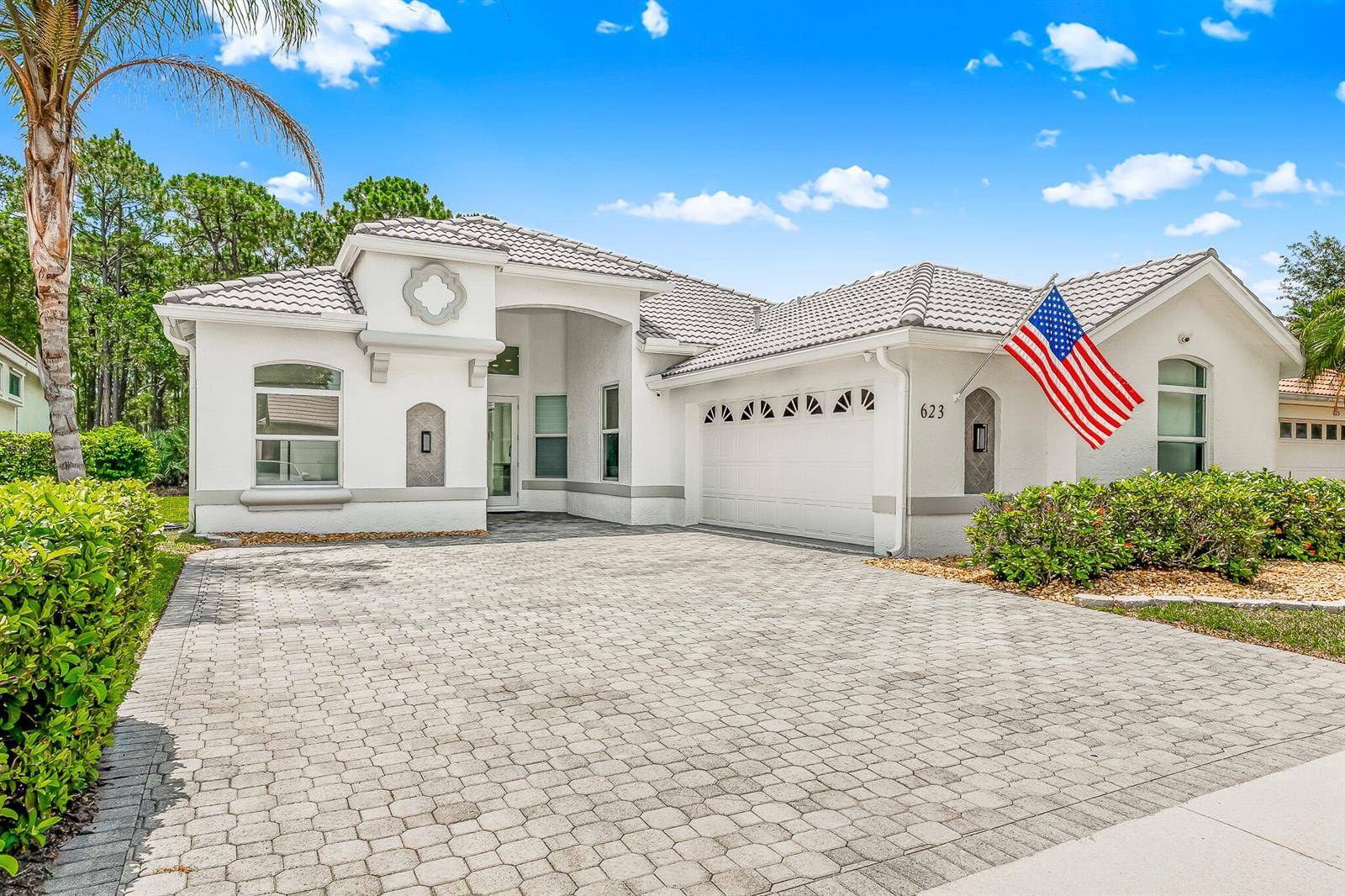 623 SW Lake CharlesPort St. Lucie - picture