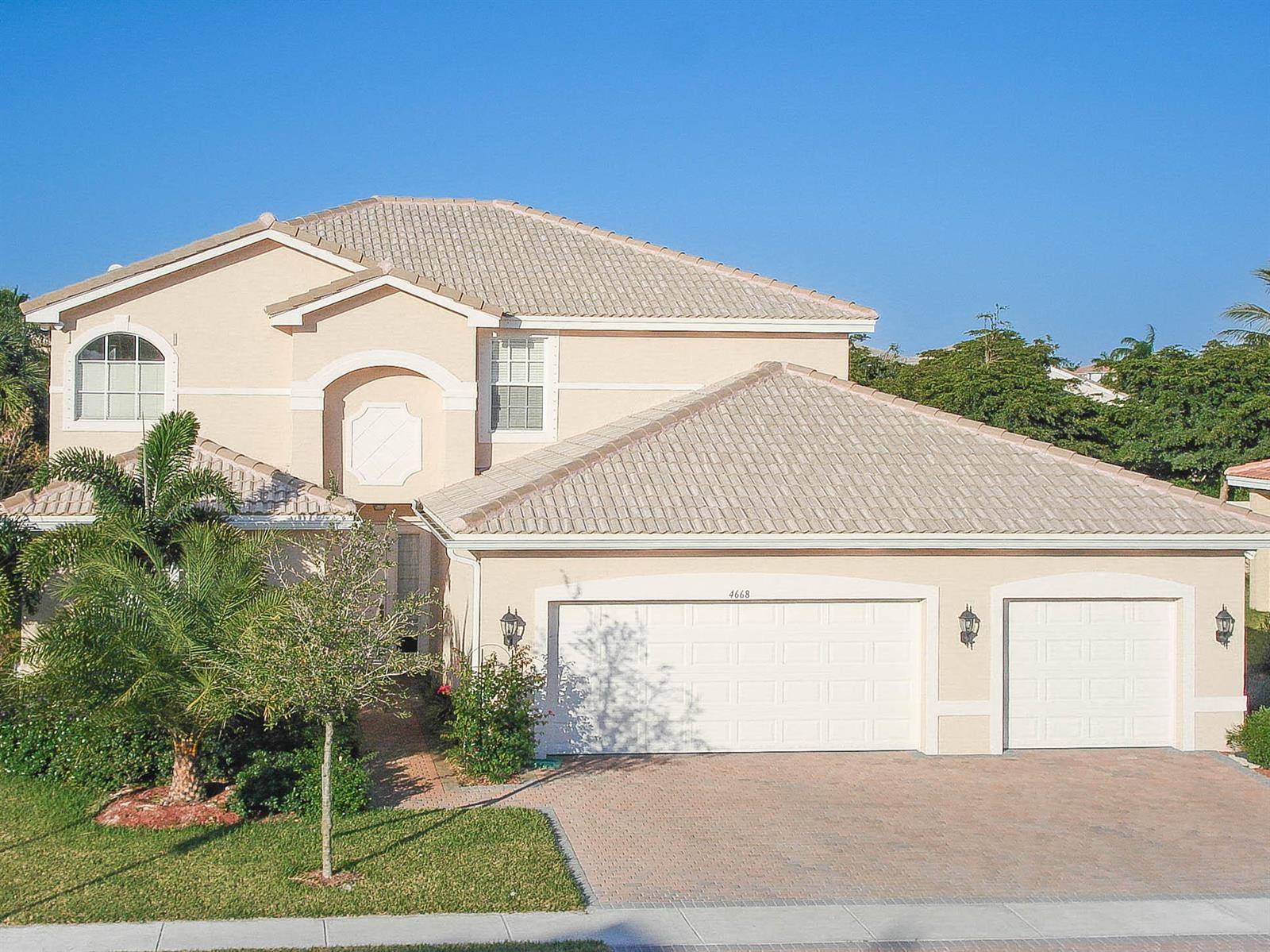 4668 SW 183rdMiramar - picture