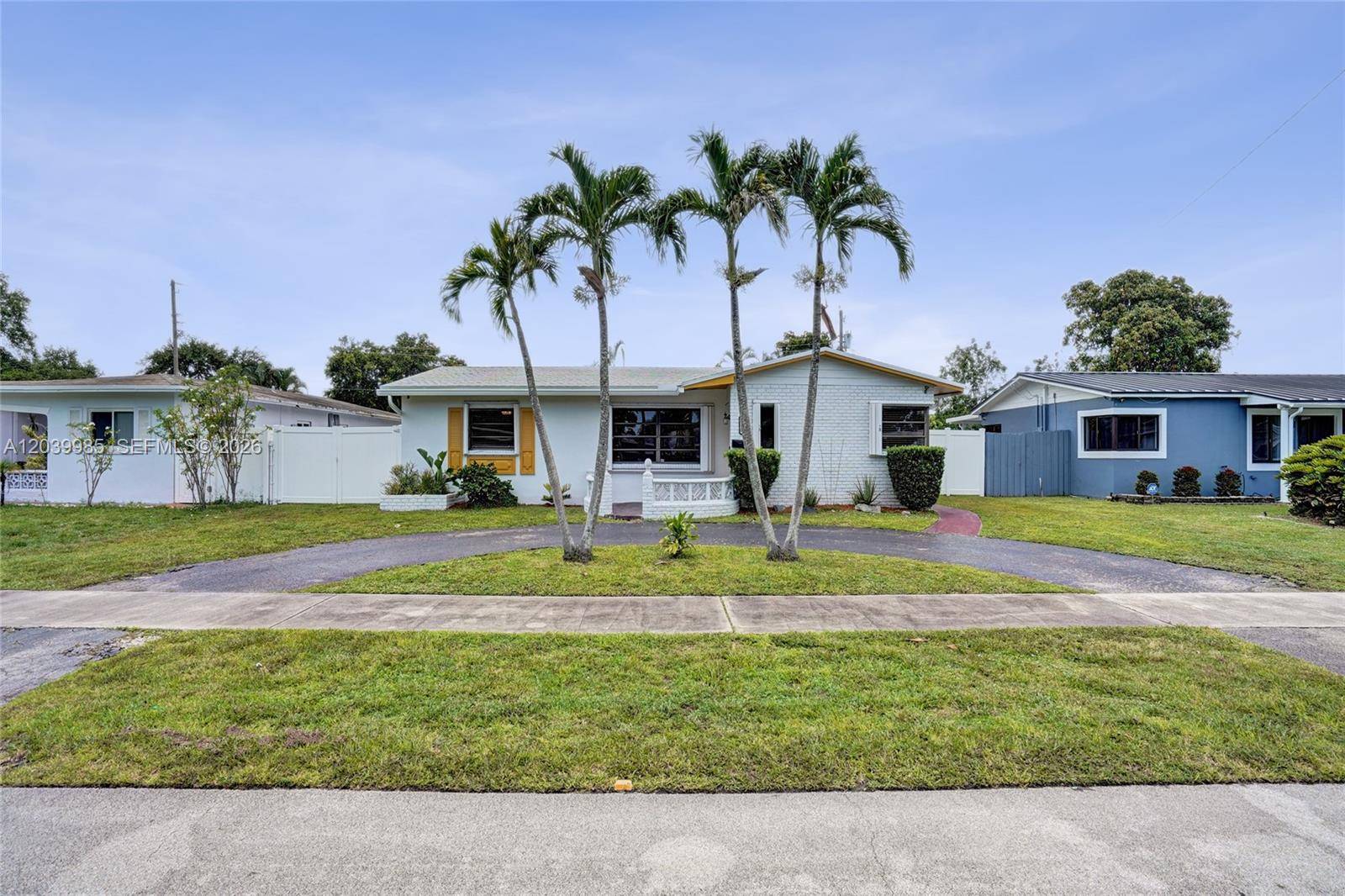 1530 N 73rd AveHollywood - picture