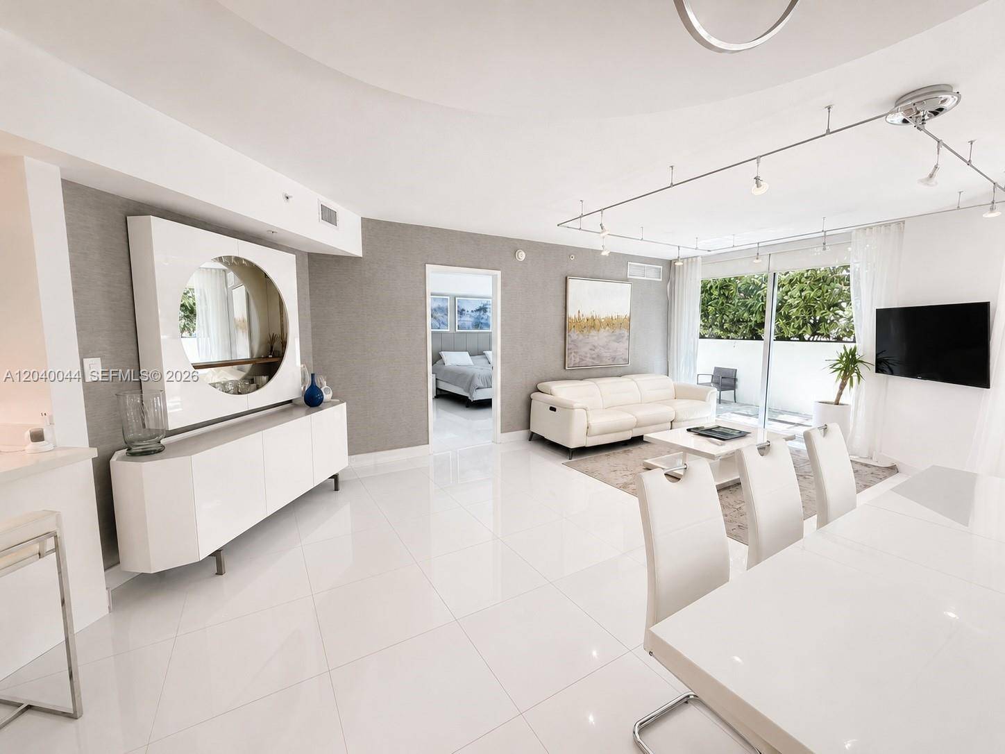 200 Sunny Isles BlvdSunny Isles Beach - Condo/Co-Op/Annual,Apartment condo unit 2-504-Lanai Residence - picture