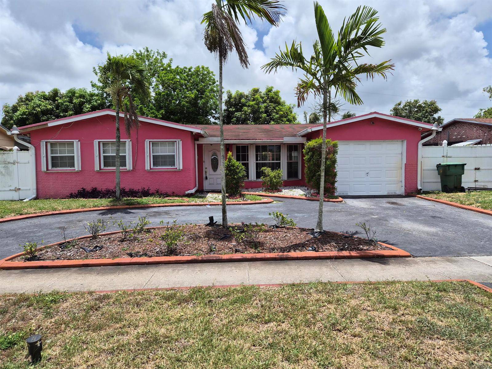 4960 NW 16thLauderhill - picture