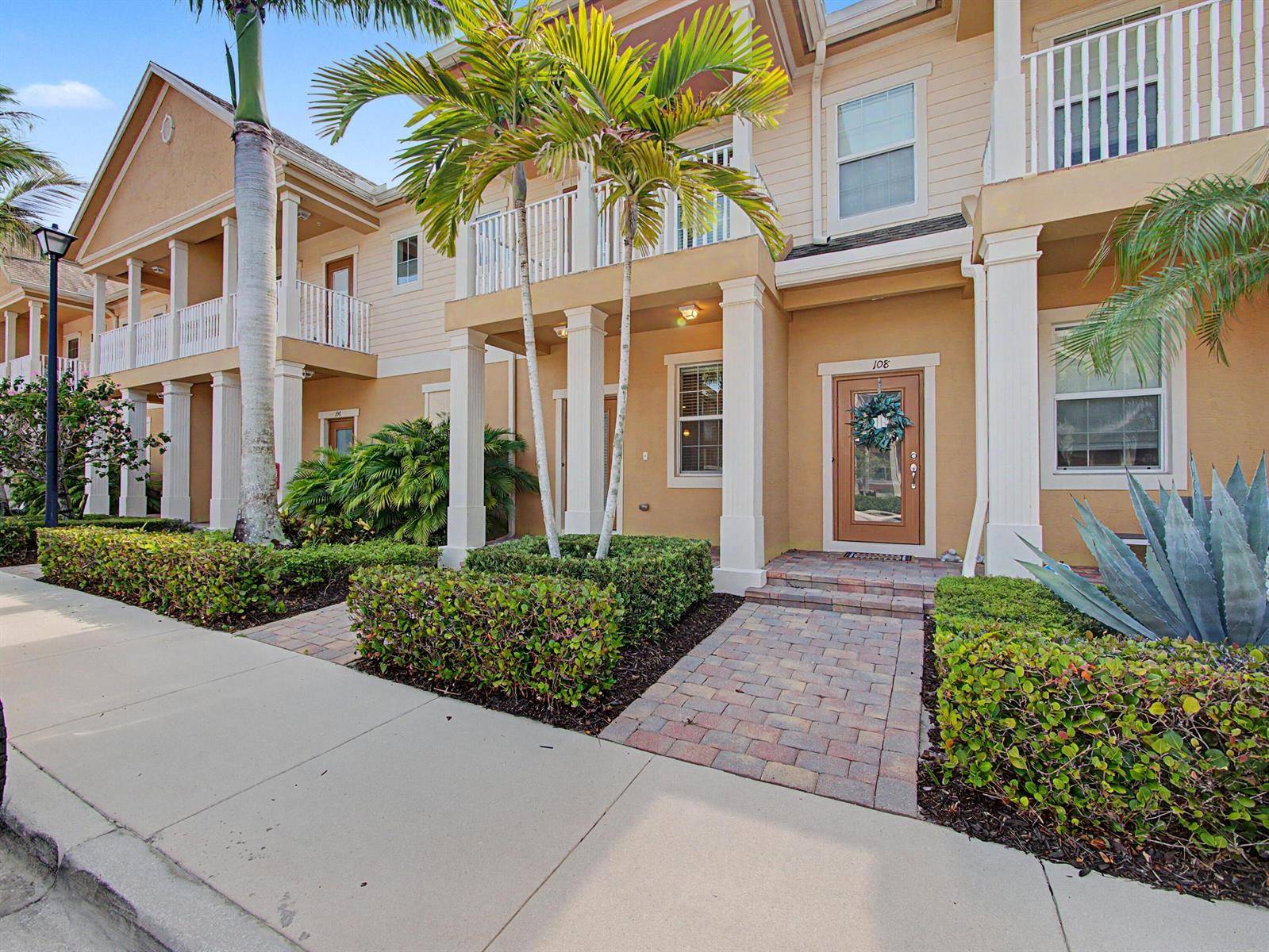 118 Black IronwoodJupiter - SANDPIPER COVE II AT BOTAN,BOTANICA condo unit 107 - picture