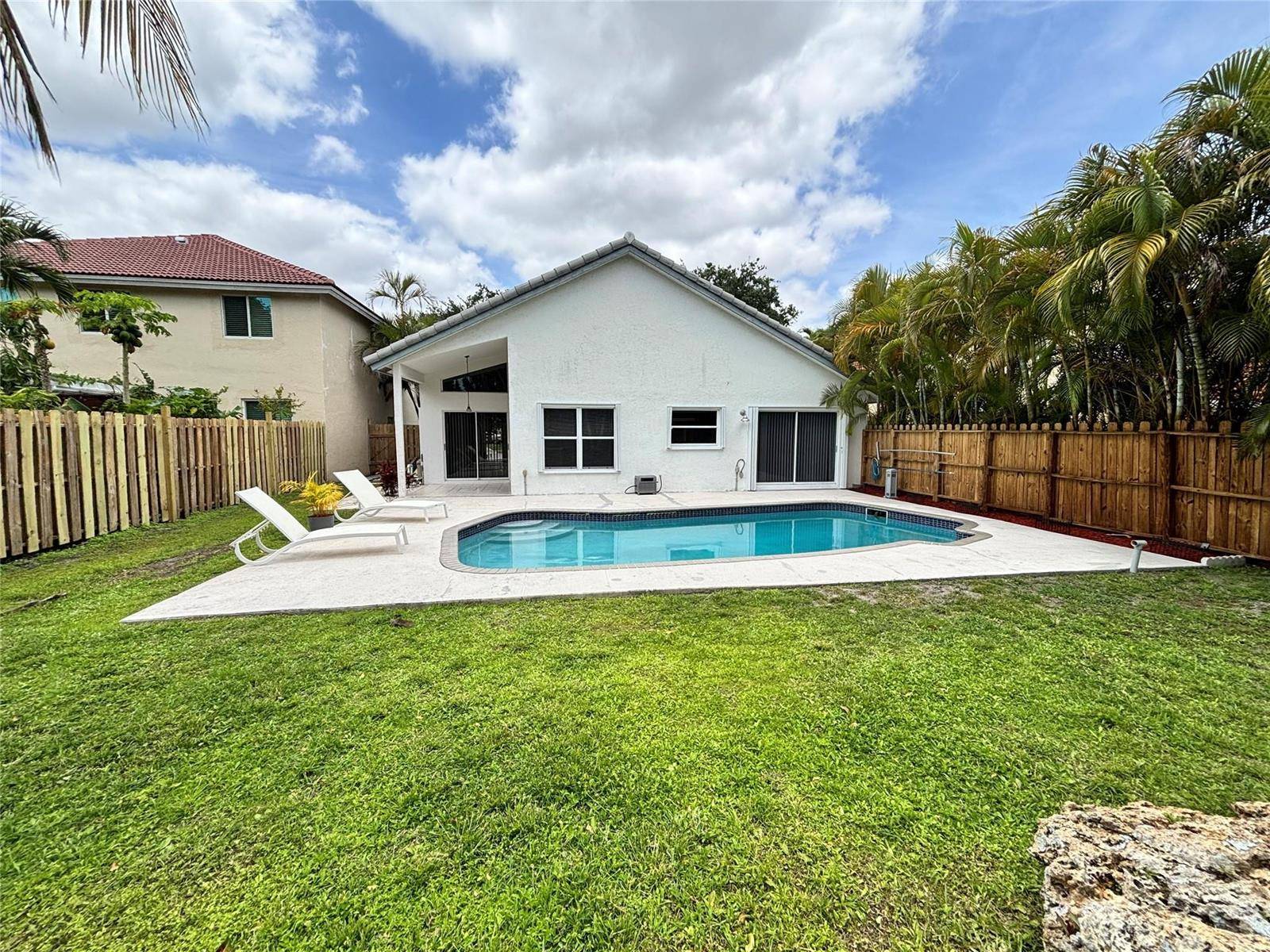2990 NW 68thMargate - picture