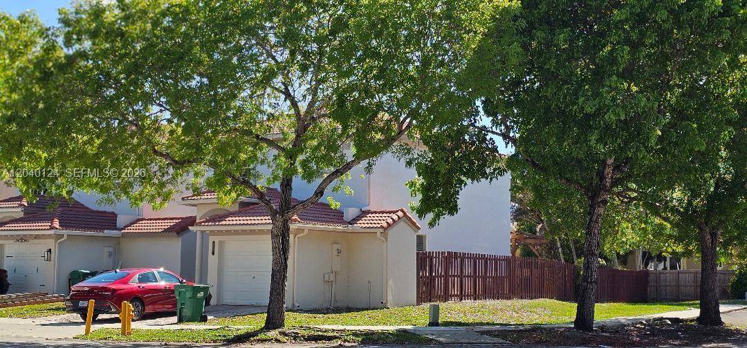 2410 SW 153rd PassMiami - picture