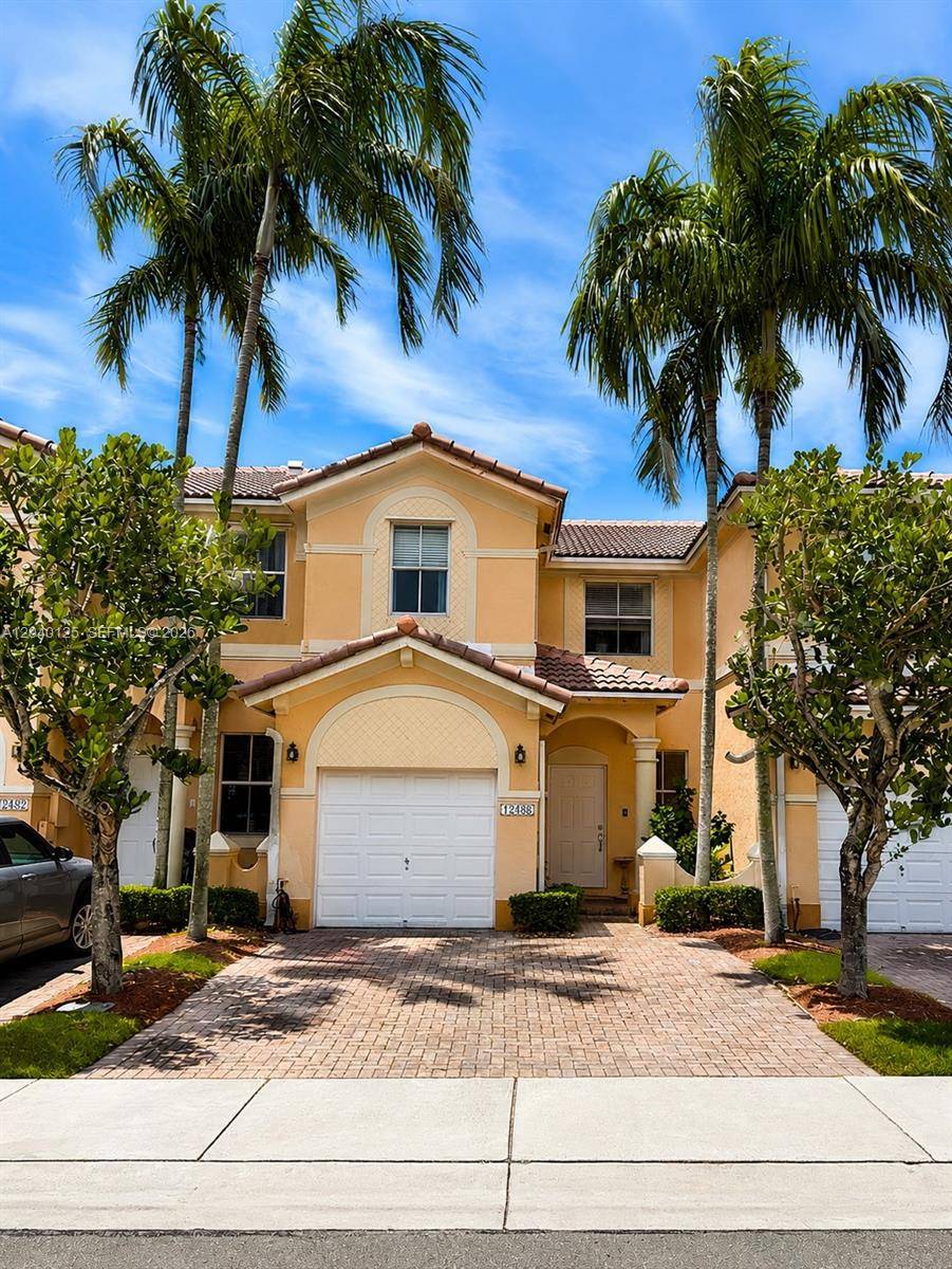 12488 SW 122nd StMiami - picture