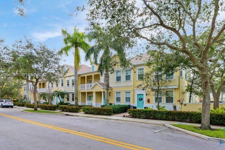118 Seagrape DrJupiter - Townhouse condo unit 105 - picture