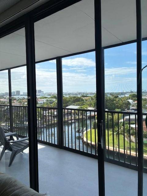 2500 NE 135th StNorth Miami - Condo 5+ Stories,Condo condo unit C611 - picture