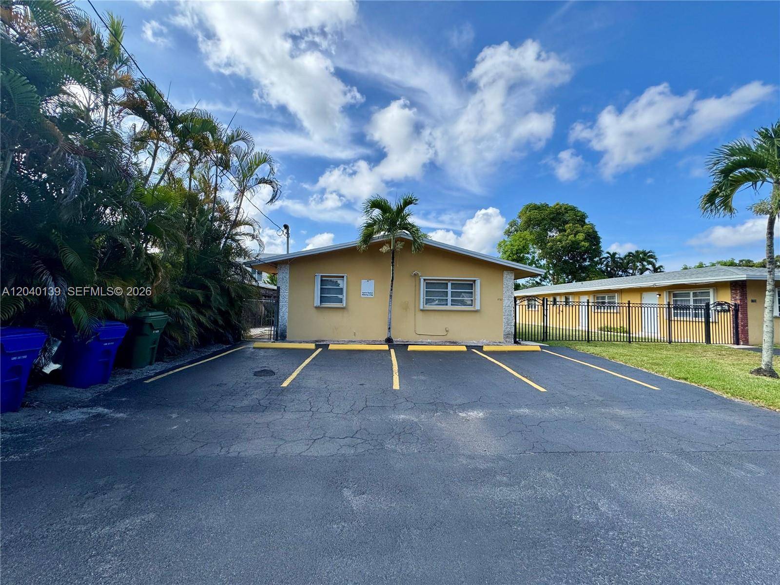 1727 SW 21st StFort Lauderdale - picture