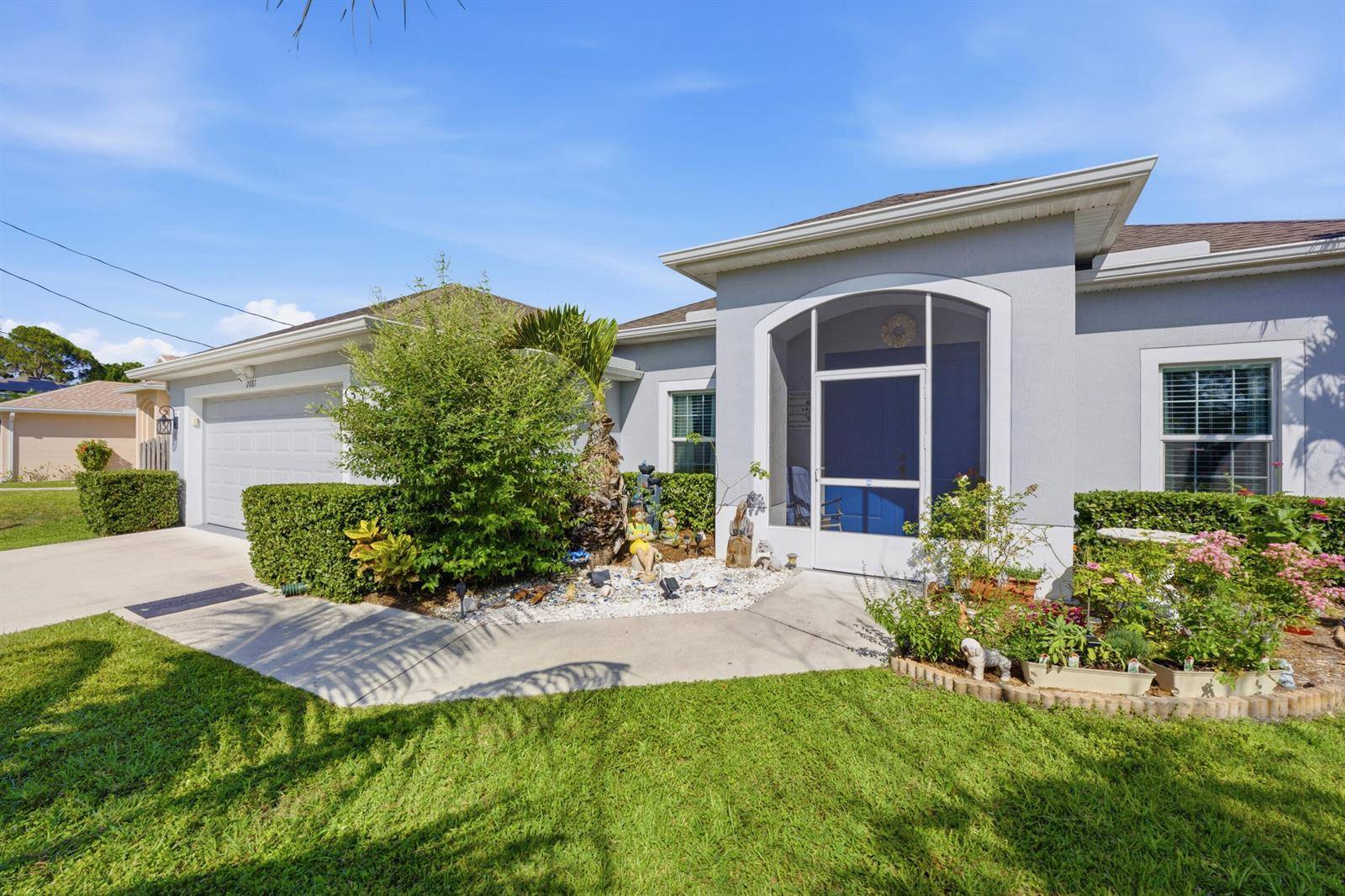 2081 SW TropicalPort St. Lucie - picture