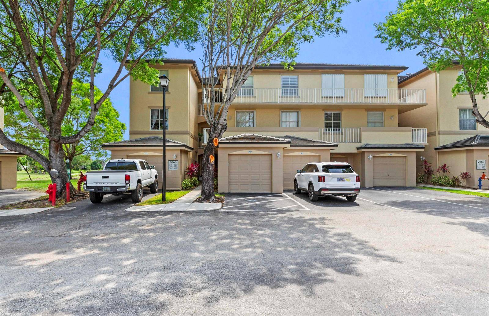 2060 Greenview ShoresWellington - Condo condo unit 318 - picture