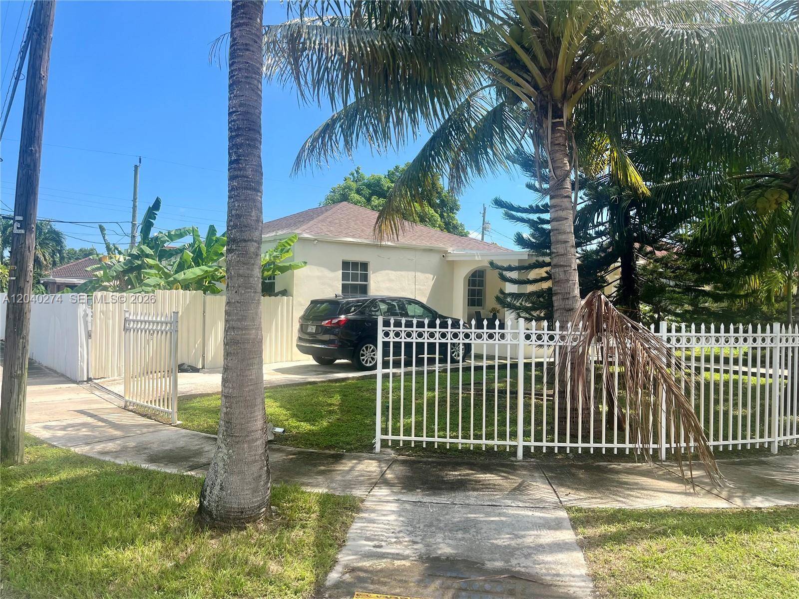 521 NW 32nd PlMiami - picture