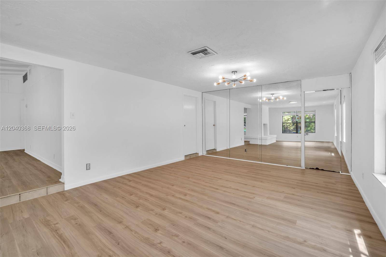 5096 SW 28th TerFort Lauderdale - picture