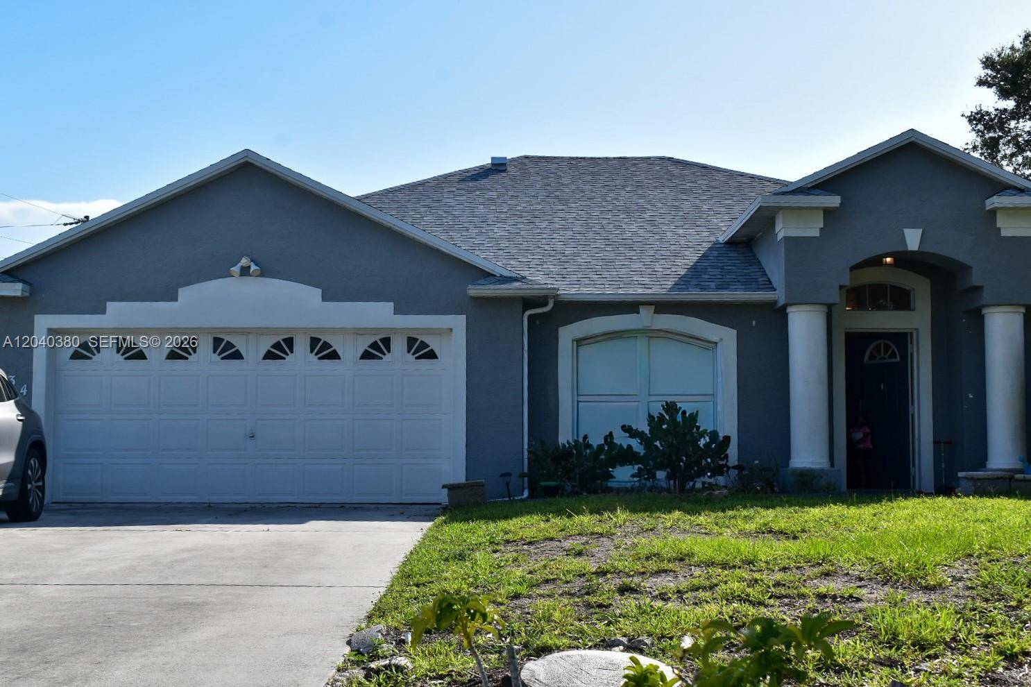 1834 SW Gemini LnPort St. Lucie - picture
