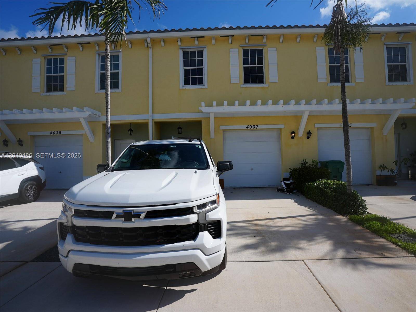 4037 NW 10th PlLauderhill - picture