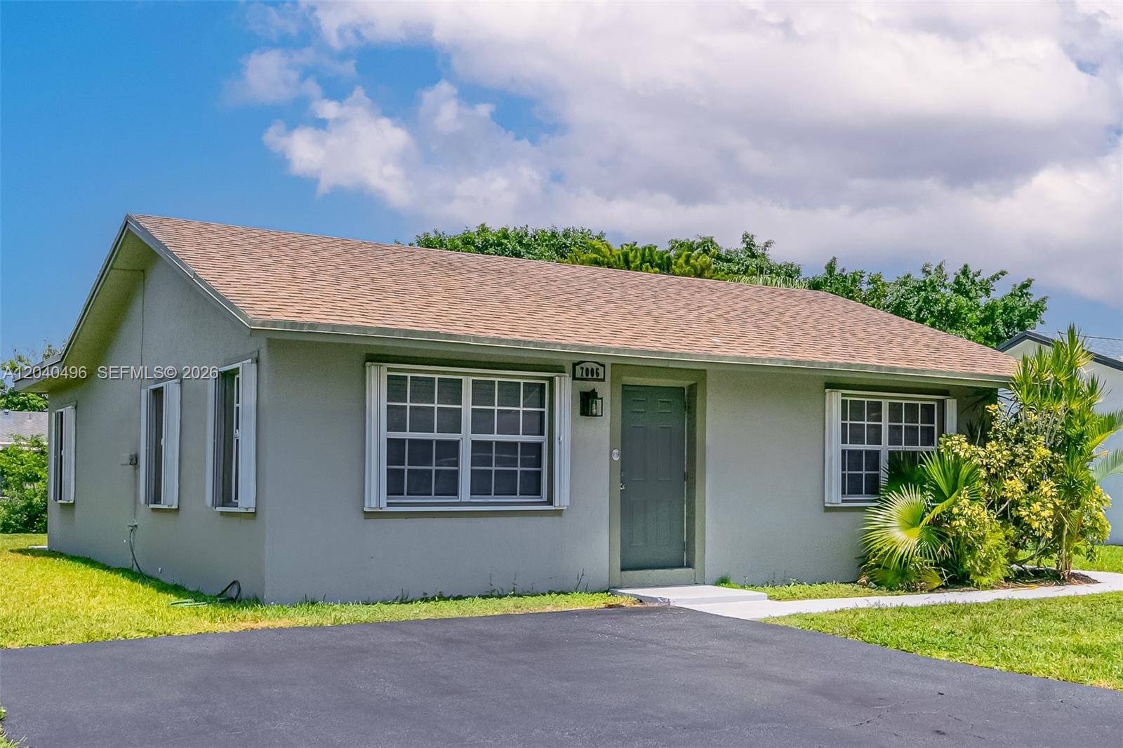 7006 NW 99th WayTamarac - picture