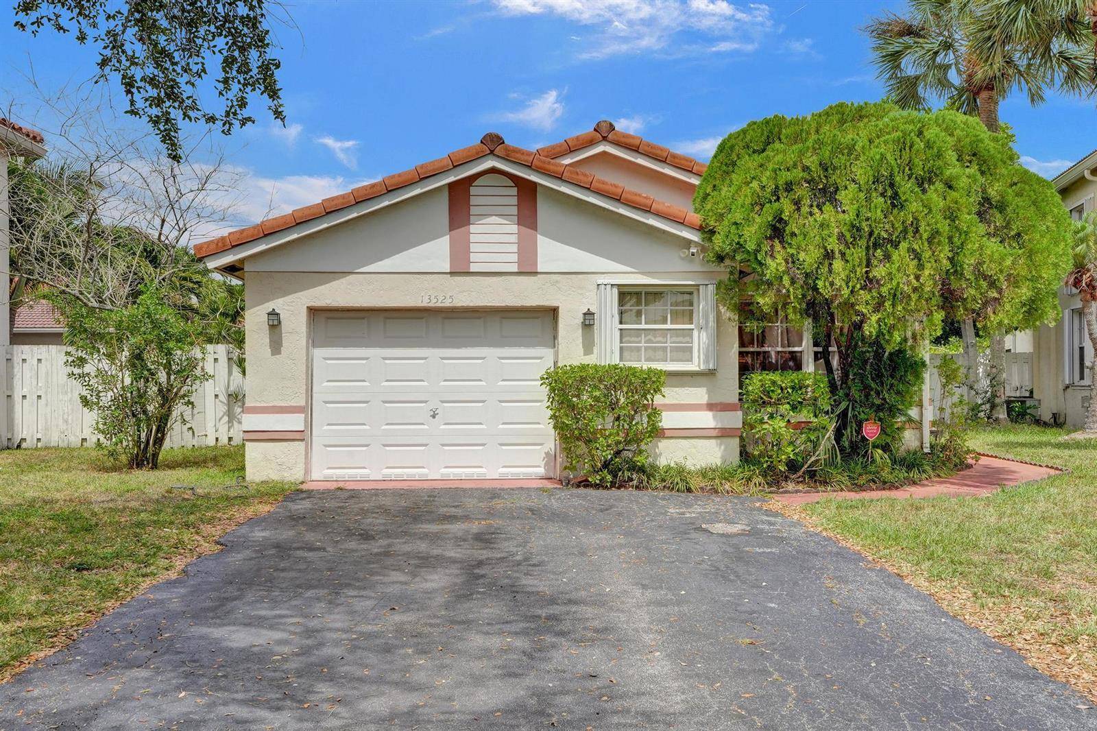 13525 NW 5thPlantation - picture