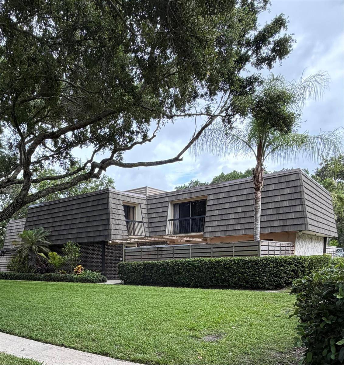511 5thPalm Beach Gardens - picture