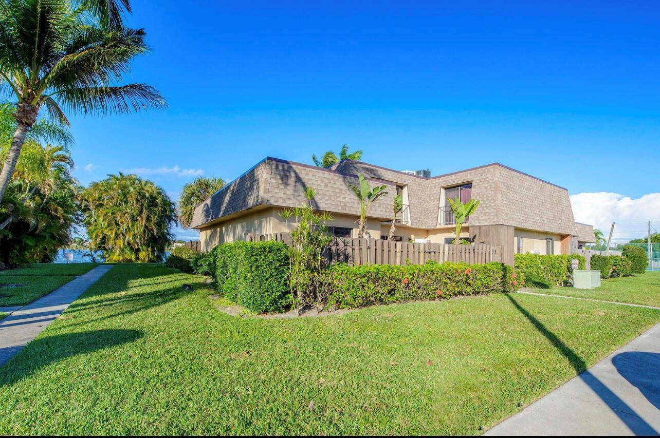 4101 N WaterviewPalm Springs - Townhouse condo unit 41-a - picture